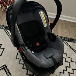 Britax B-Safe Gen 2 Infant Car Seat With Base