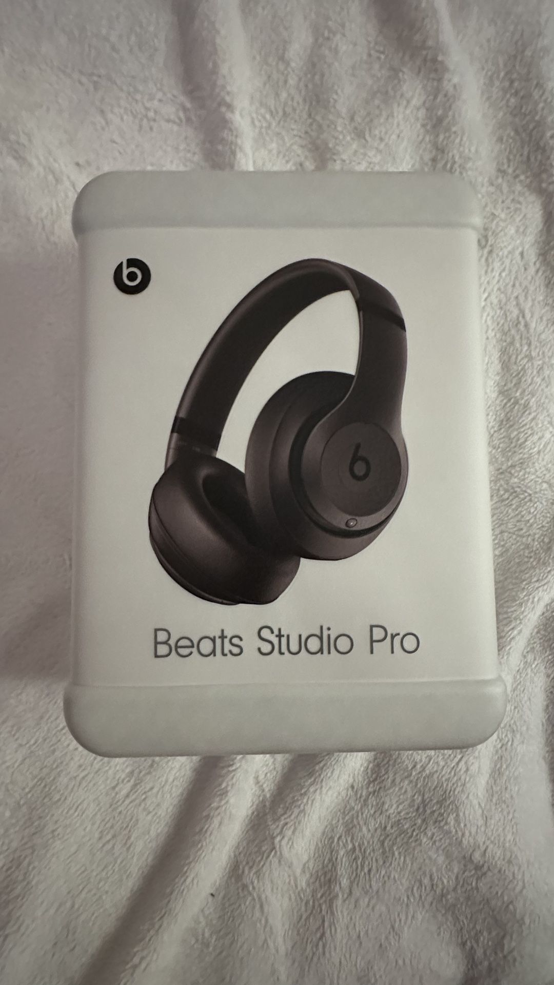 Beats Studio Pro