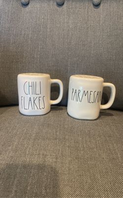 Rae Dunn Chili Flakes/Parmesan