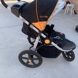 Jeep Stroller $25 Lakewood, CA