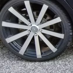 22in brand new  tires rim 2 years old