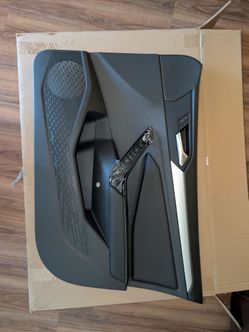 2022-2024 Volkswagen Jetta Passenger Front Door Panel