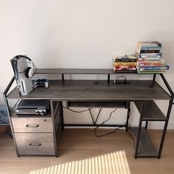 Desk with lock compartment