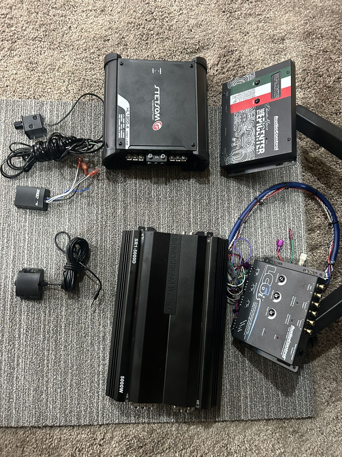 Vendo Sonido Para Carros. 95%. Nuevo. X $1999. O Mejor Oferta. Razonable