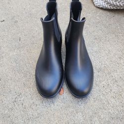 Chelsea rain boots by Asgard 