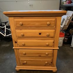 Selling wood dresser