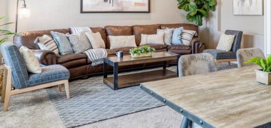 Creative Leather Luxury 100% REAL Leather Oversized Curved Sofa & Matching Chair with ottoman!!