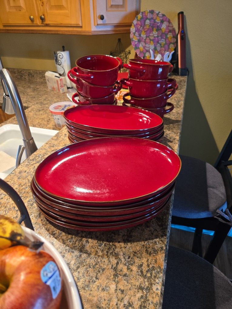 Plates, 12 Of Them...Bowls, 10 Of Them...3 Of The Bowls Have Lil Nixs On Them