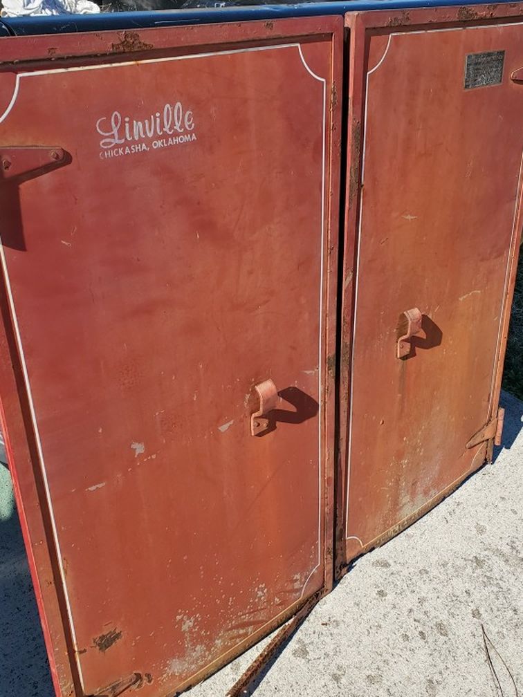 Vintage Horse Trailer Doors For Mancave