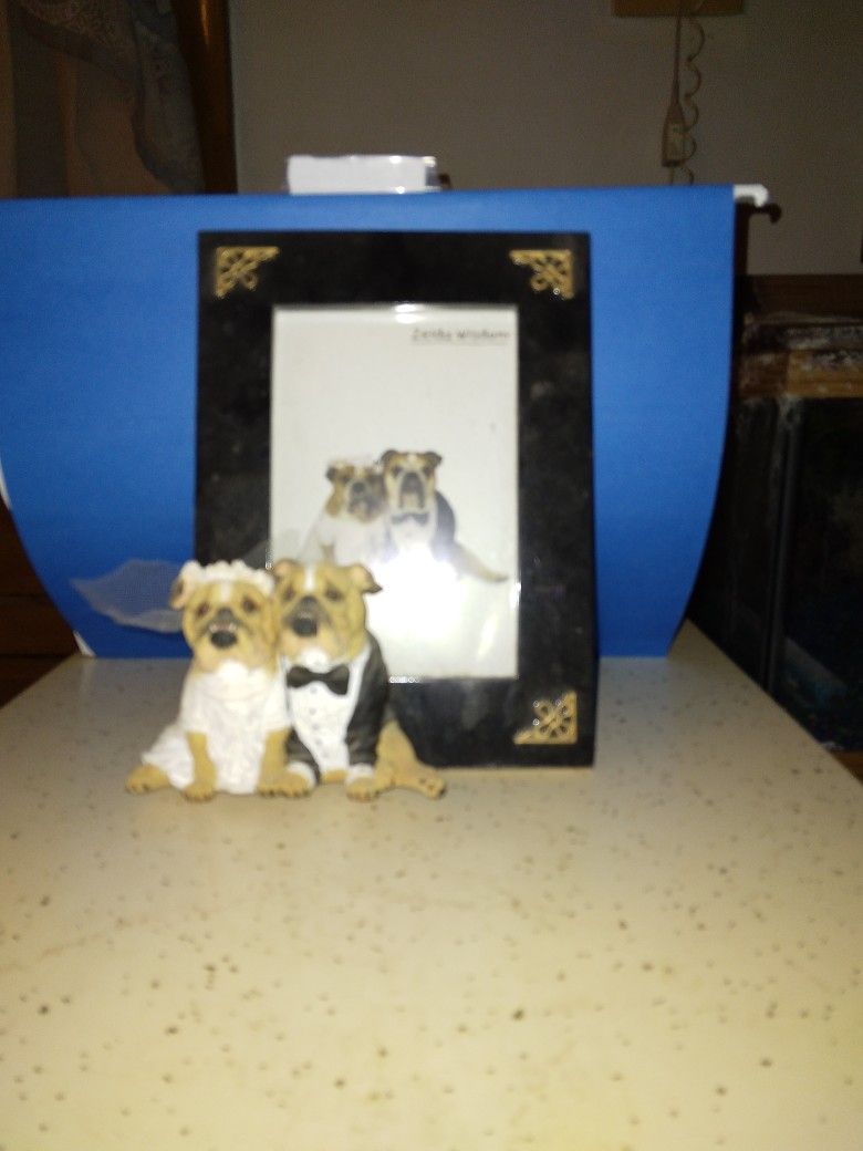 Figurine Frame…from 90s pet Lover. Zelda Wisdom Bulldog Wedding Statue Picture Frame Rare Retired Figures Unused