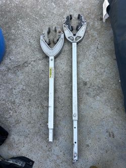 Outboard motor transom saver