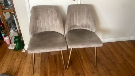 Nice 2 Chairs $ 60/1 