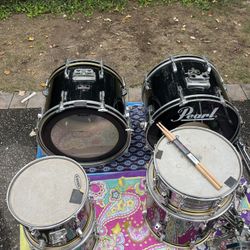 Vintage Black Pearl Drum Set – Late ’80s, Playable!