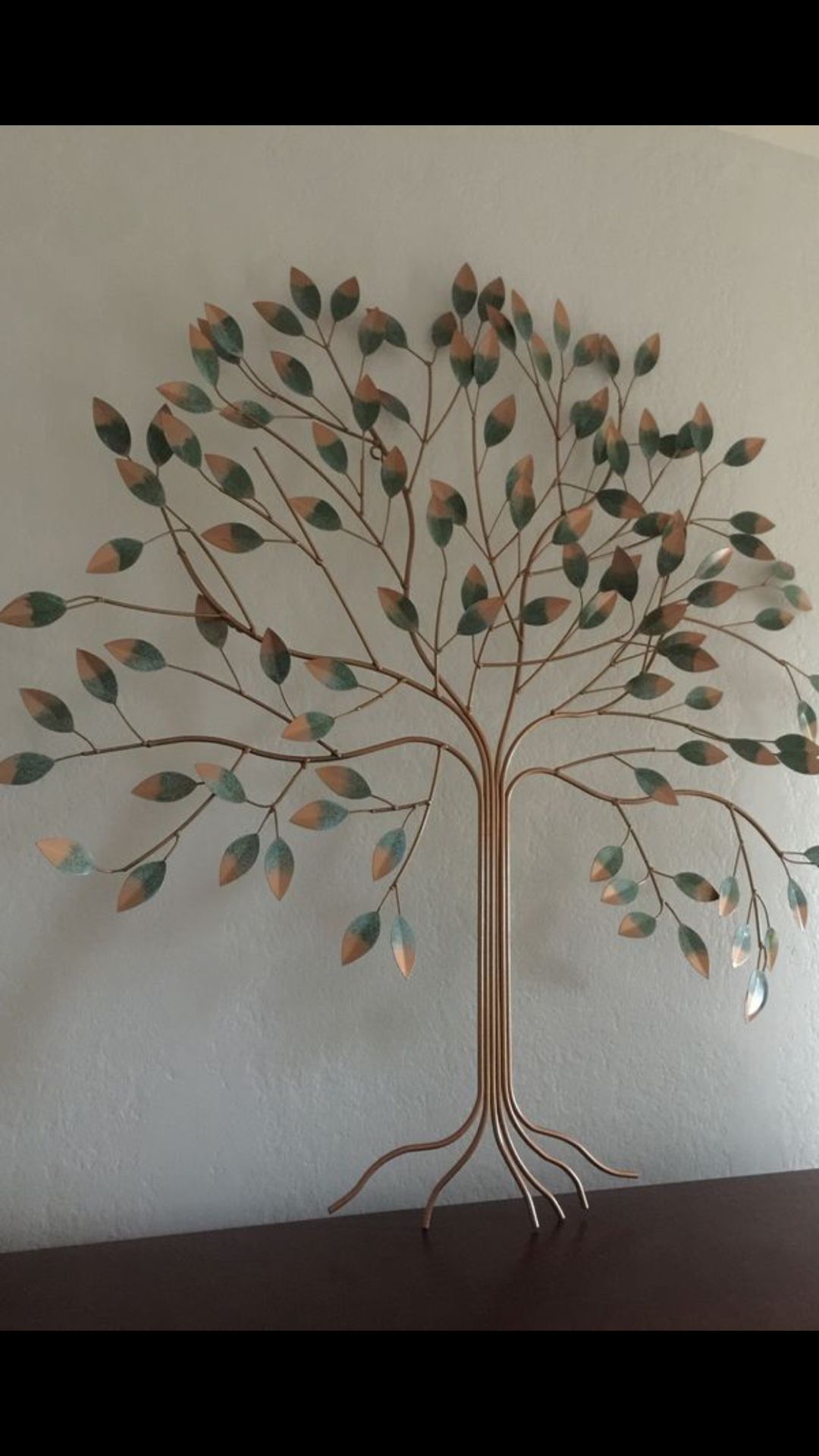 Metal tree wall decor