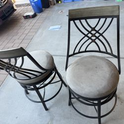 3 Bar Stools 