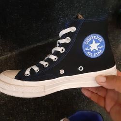 Converse womens 7 Like new 