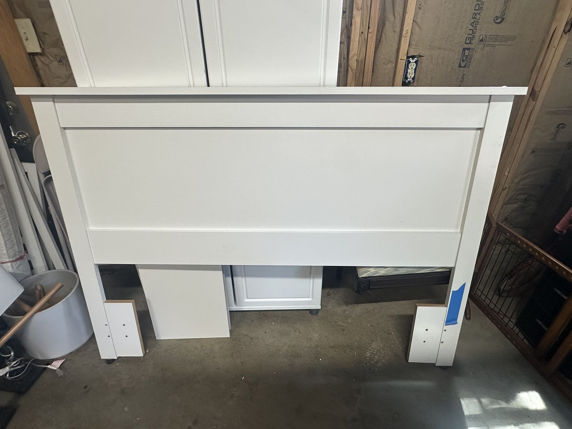 Headboard 