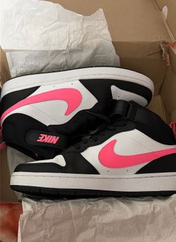 Women’s Nike Court Borough Mid 2 Size: 7y