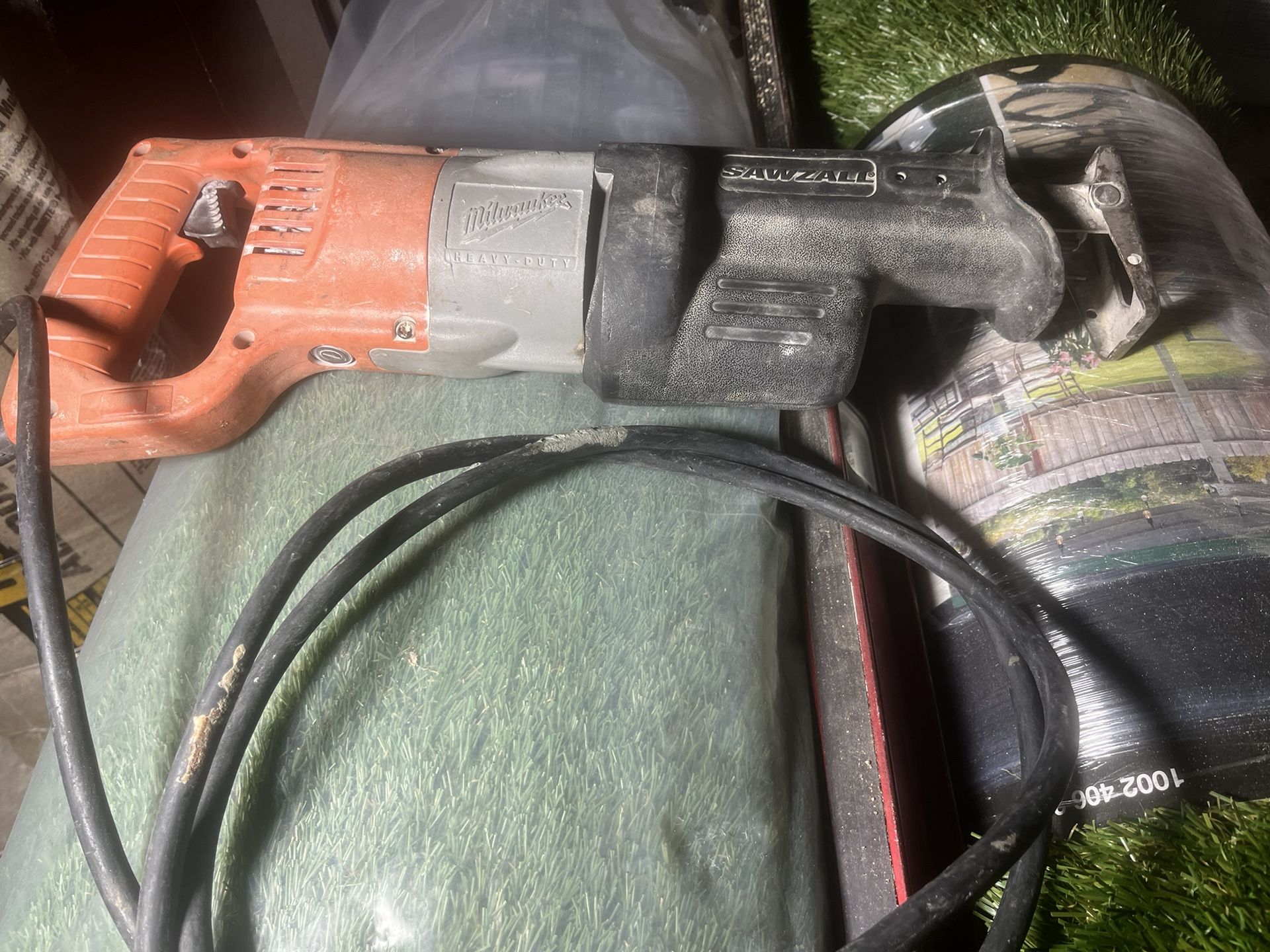 Milwaukee 6509 22 Corded Heavy Duty SAWZALL Reciprocating Saw (WORKS)