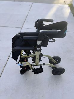 ADULT WALKER