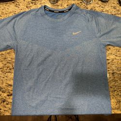 Men’s Blue Nike Shirt 