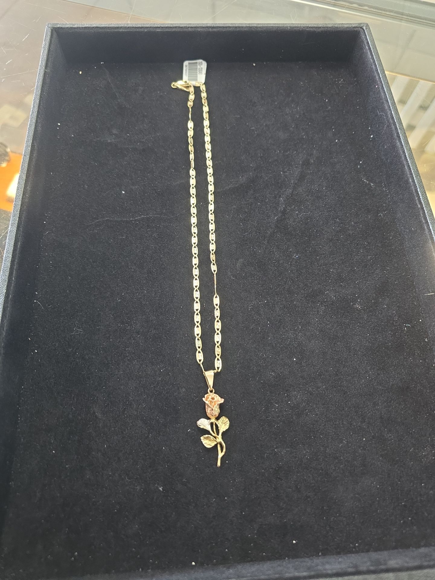 14 karat tri-gold necklace with pendant 10.1 G