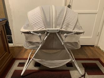 Dream On Me Bassinet 