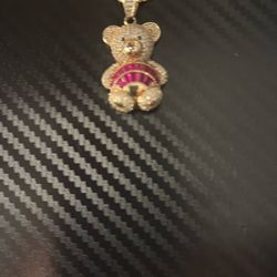 Gold 14 k necklace with teddy bear pendant