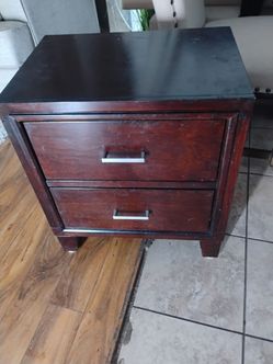 Free End Table