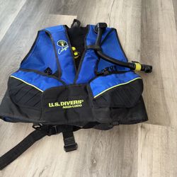 US DIVERS AQUA-LUNG CRUISE  DIVE VEST Size. L 