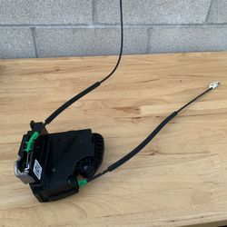 2016 - 2021 CHEVROLET MALIBU RIGHT PASSENGER FRONT DOOR LATCH LOCK HANDLE OEM