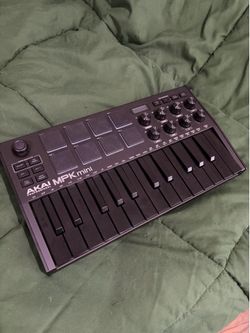 AKAI Professional MPK mini mk3