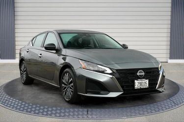 2025 Nissan Altima