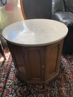 25” Diameter Round Marble End Table 
