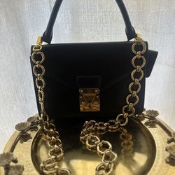 Authentic Louis Vuitton 