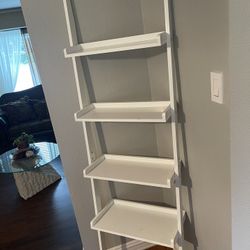 Leaning Shelf