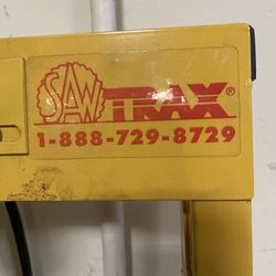 Varsity Series Vertical Panel Saw with Makita Saw Motor .