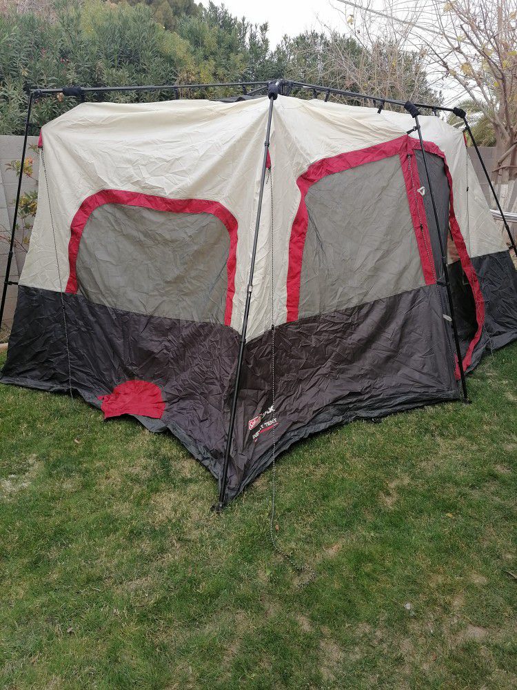 Coleman Instant Tent 8 Persons