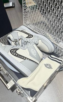 Jordan 1 dior