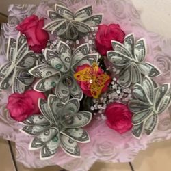 Money Bouquet With Flower 