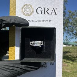 NEW! ‘Carriage Style’ Moissanite Diamond Engagement Ring (Pass Tester) SIZE 5,6,7,8,9