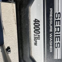 Simpson 4000 PSI W/ Honda Motor $550
