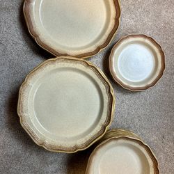 Vintage Mikasa Whole Wheat Plates & Bowls EXCELLENT CONDITION!!!