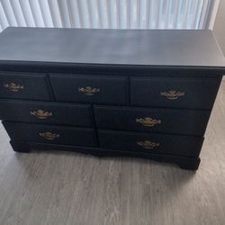 7 Drawers Dresser 