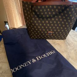 Dooney And Bourke Large Purse