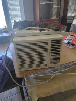 LG Window Air Conditioner 