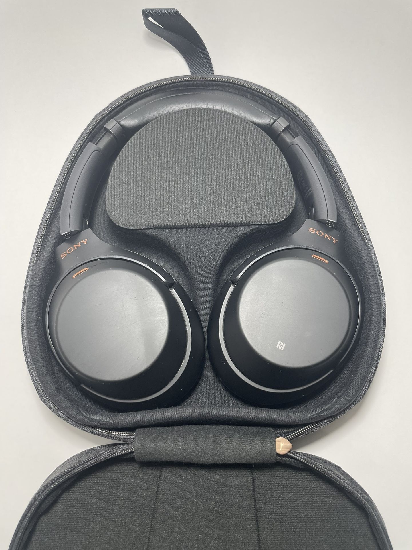 SONY WH1000XM3 Bluetooth Wireless Noise Canceling Headphones, Black WH