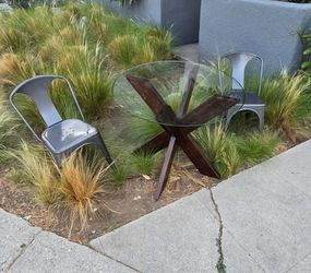 Cute small dining set Table and two chairs