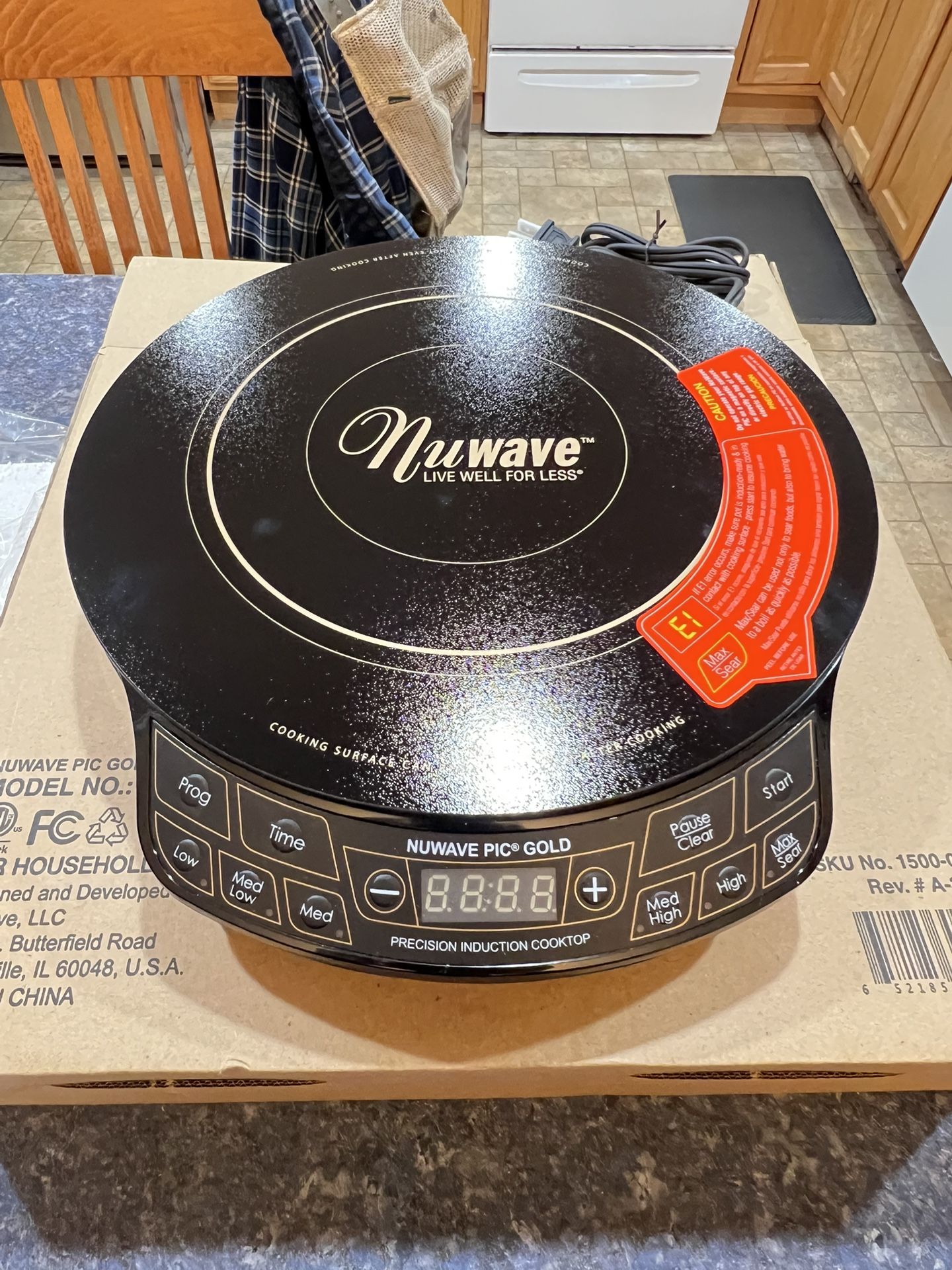NUWAVE Induction Cooktop Gold - NEW