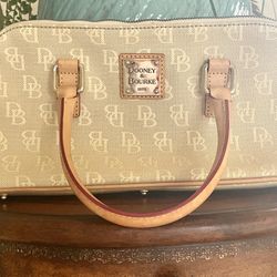 Purse - Dooney & Burke 